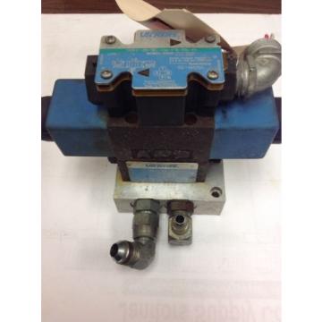 Vickers Hydraulic Solenoid Valve DG4V-3S-8C-VM-FW-B5-61 W/Hydraulic Valve L 93B