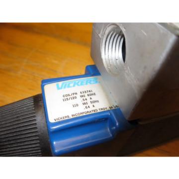 Vickers DG4V-3-2C-M-WL-B-40 Hydraulic Valve 5000PSI w/ 633741 115/120 vac Coils