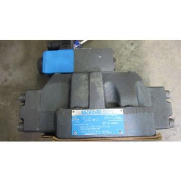 Origin VICKERS DG4V-3S-2A-M-U1-G5-60 DG5V-8-S-2A-E-M-U1-G-10 HYDRAULIC VALVE