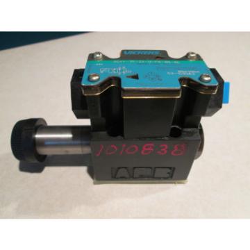 Origin VICKERS DG4V-3S-2A-M-FW-B5-60 120V-AC HYDRAULIC SOLENOID VALVE