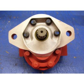 Eaton Vickers 25500LSB Fixed Displacement Hydraulic Gear Pump 13 Tooth Spline