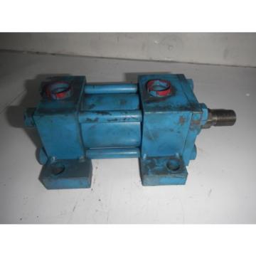 Vickers TG01DACD 2 Bore X 1 Stroke Hydraulic Cylinder