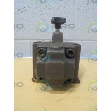 VICKERS  XG062B30  REDUCING VALVE  Origin NO BOX