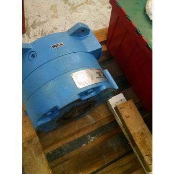 Vickers MHT hydraulic motor for Van Dorn Injection Molding Machine