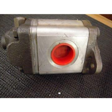 NEW DYNAMATIC LIMITED HYDRAULIC PUMP # A17L34011  #551