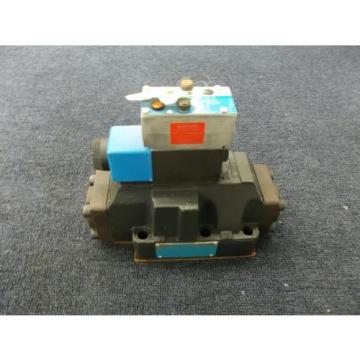 VICKERS HYDRAULIC CONTROL DIRECTIONAL PILOT VALVE F3-DG5S-8-2B-M-FPBWL-B5-30 Origin