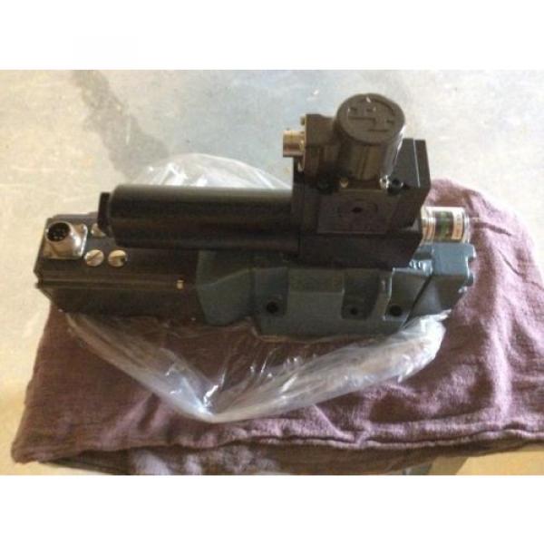 Rexroth Hydraulics servo valve, # 4WRDU 16 W200L-51/6L15K9/VR, rebuilt #5 image