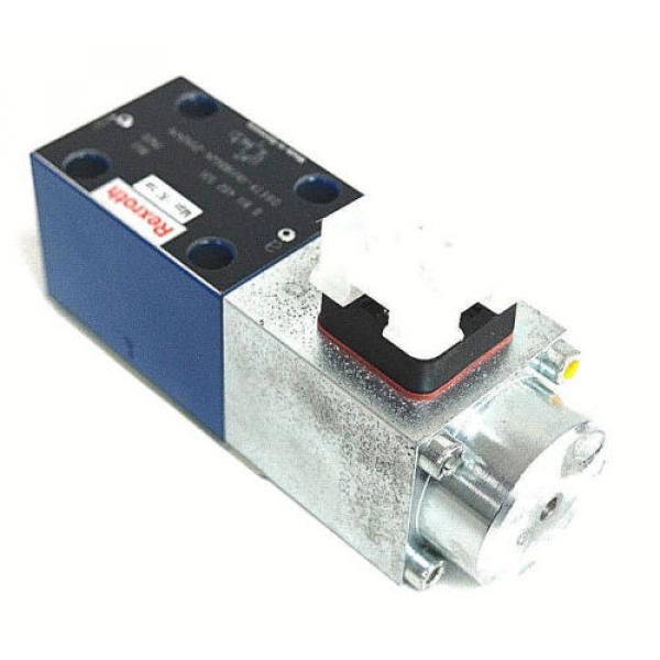 NIB BOSCH REXROTH 0 811 402 031 PROPORTIONAL VALVE W/ 0811405145 AMP MODULE #7 image