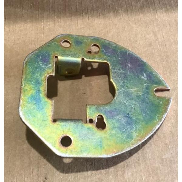 Rexroth P60385- Bracket For M Plus Valve #3 image