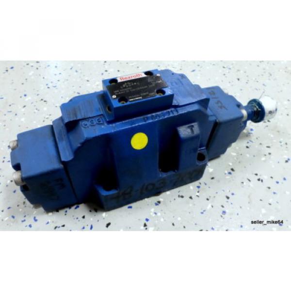 REXROTH R900929455 H-4WH 25 E66/QM0G24 SO12 INTERNALLY PILOT DIRECTIONAL VALVE #1 image