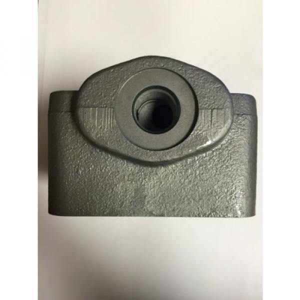 Vickers - Part  313657 Cover for Vane Type Single Pump V20-P #2 image