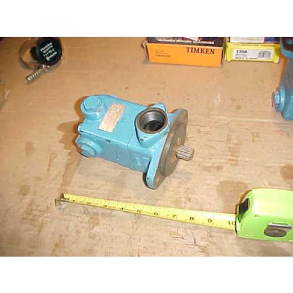 Origin Vickers Eaton Hydraulic Power Steering Vane Pump  V10NF-1S7T-38B-4J20R #9 image