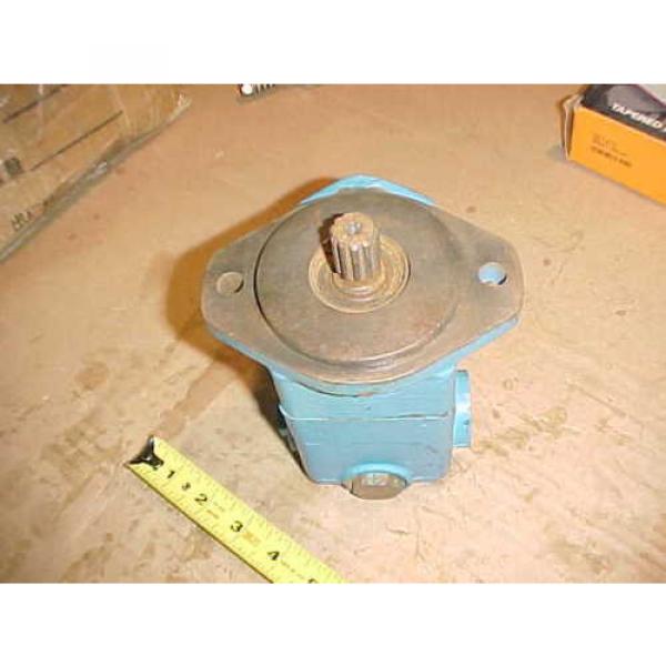 Origin Vickers Eaton Hydraulic Power Steering Vane Pump  V10NF-1S7T-38B-4J20R #11 image