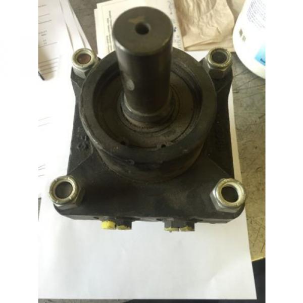 EATON HYDRAULIC MOTOR 162-1244-004  02977279  0118600M Hydraulic Pump #1 image