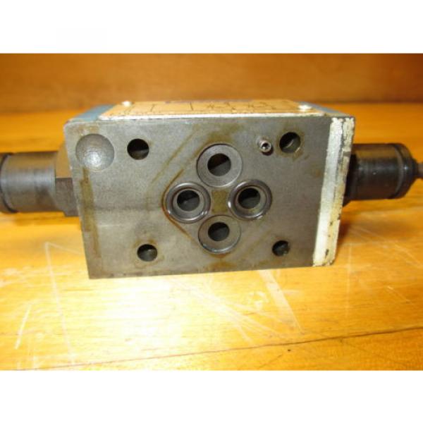 Vickers Sperry DGMFN-3-Y-A2W-B2W-21 Hydraulic Directional Valve DGMFN3YA2WB2W21 #4 image