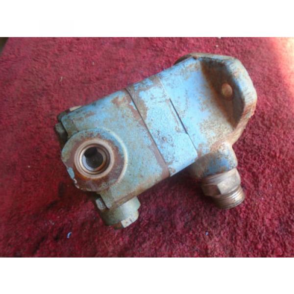 Vickers Hydraulic Pump - Model# V10F1P6B - 12B5K20L turns well #4 image