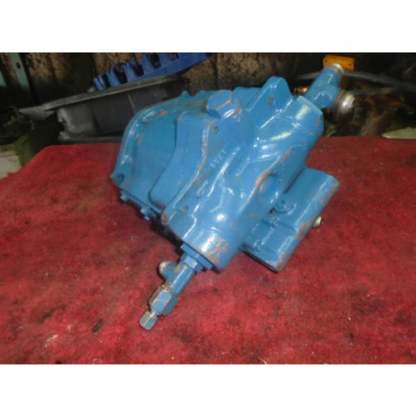 Vickers PVE19R Hydraulic Pump - #500986 #2 image