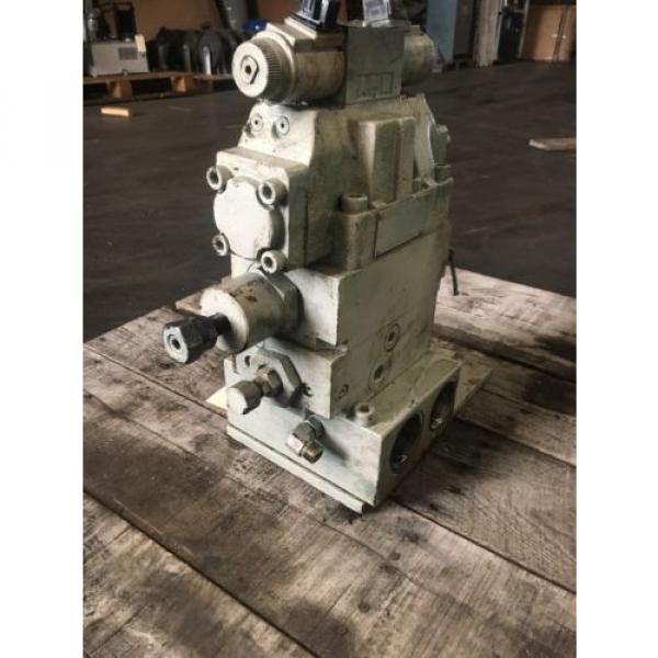 Vickers DG4V-3S-6C-M-U-HL7-60-EN490 Hydraulic Valve With Parker Hydraulic Blocks #4 image