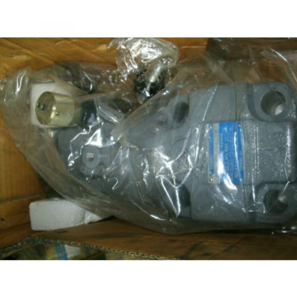 TOKIMEC VICKERS HYDRAULIC RELIEF VALVE TCG61-10-FV-A-P7-H-13-S47B 48263325 Origin #1 image