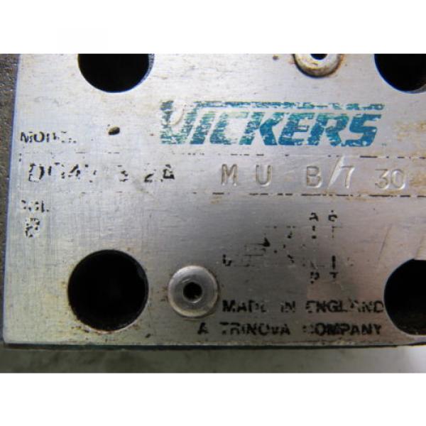 Vickers DG4V-3-2A-M-U-B7-30 Hydraulic Control Valve 120V Coil #8 image