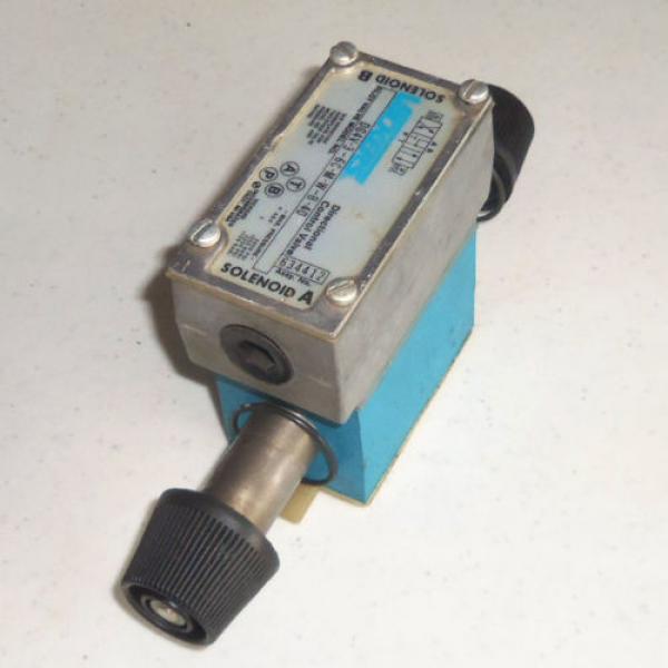 USED VICKERS DG4V-3-6C-M-W-B-40 HYDRAULIC VALVE #3 image