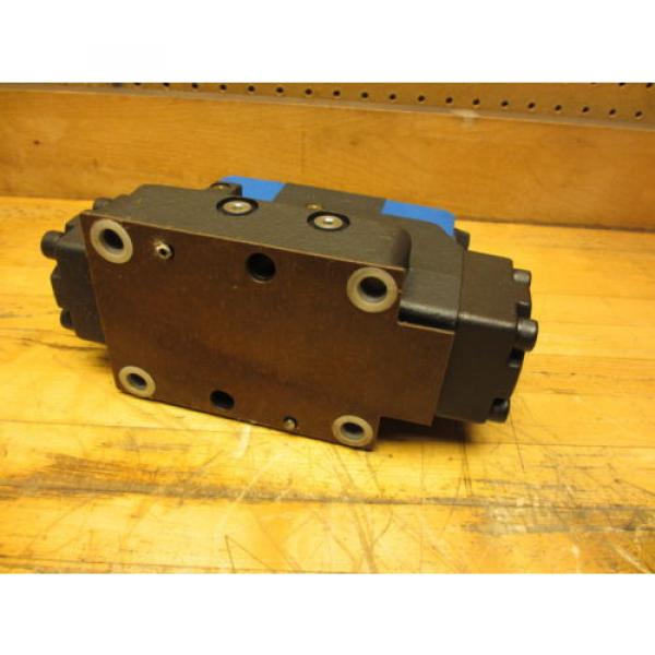 Eaton Vickers DG5V-8-H-33C-M-U-B-10 Hydraulic Directional Control Valve Origin 120V #5 image