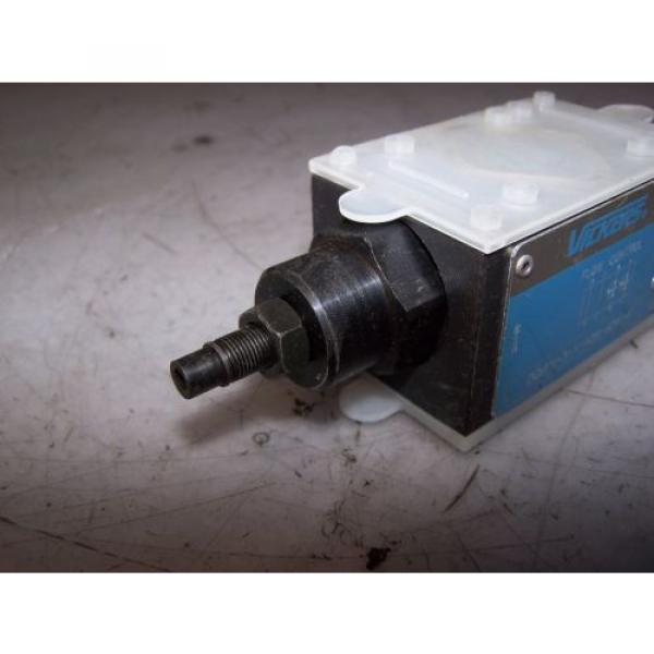 Origin VICKERS DGFMN-3-Y-A2W-B2W-41 HYDRAULIC FLOW CONTROL VALVE #2 image