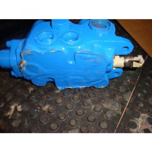 VICKERS SINGLE SPOOL CONTROL VALVE # 406110 FREE SHIPPING #2 image