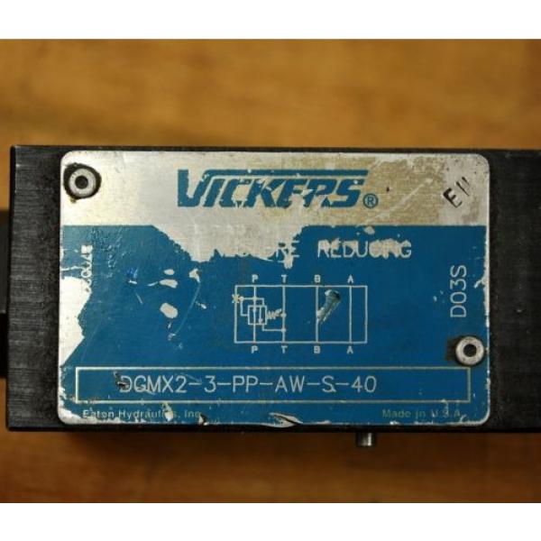 Vickers DGMX2-3-PP-AW-S-40 Hydraulic Pressure Valve with Gauge #3 image