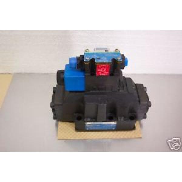 VICKERS 02-135949 DIRECTIONAL CONTROL VALVE Origin #1 image