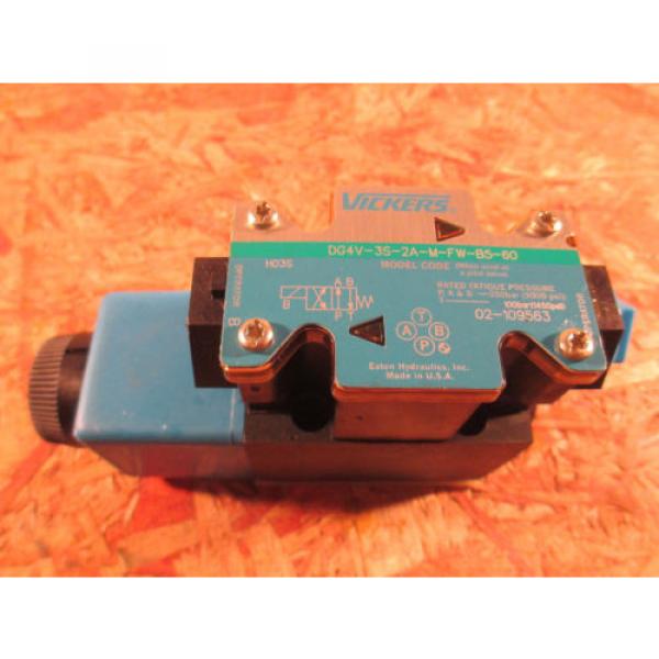 VICKERS DG4V 3S 2A M FW B5 60 SOLENOID DIRECTIONAL CONTROL VALVE  NOS #1 image
