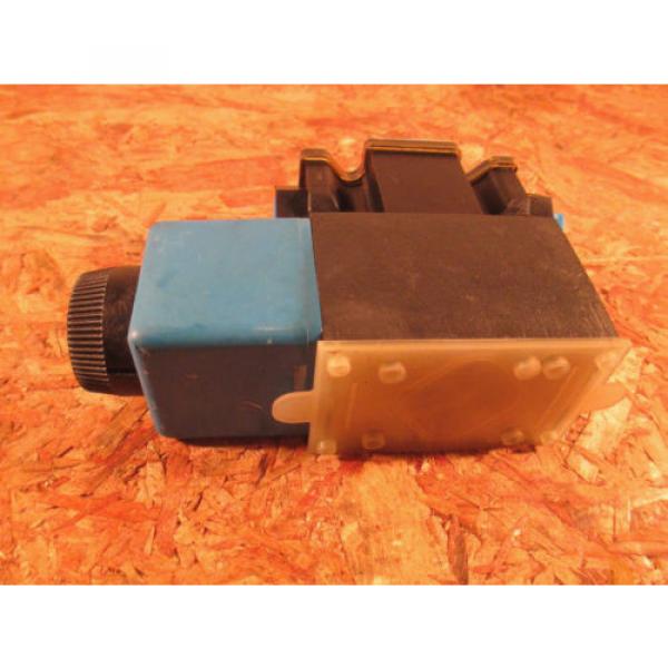 VICKERS DG4V 3S 2A M FW B5 60 SOLENOID DIRECTIONAL CONTROL VALVE  NOS #7 image