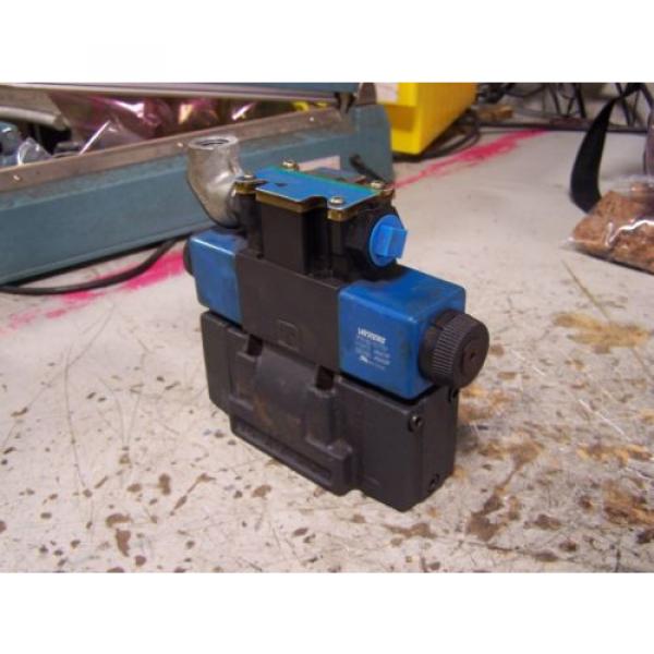 VICKERS DG4V-3S-6C-M-FTWL-B5-60 DIRECTIONAL CONTROL VALVE 120 VAC 46 AMP #2 image