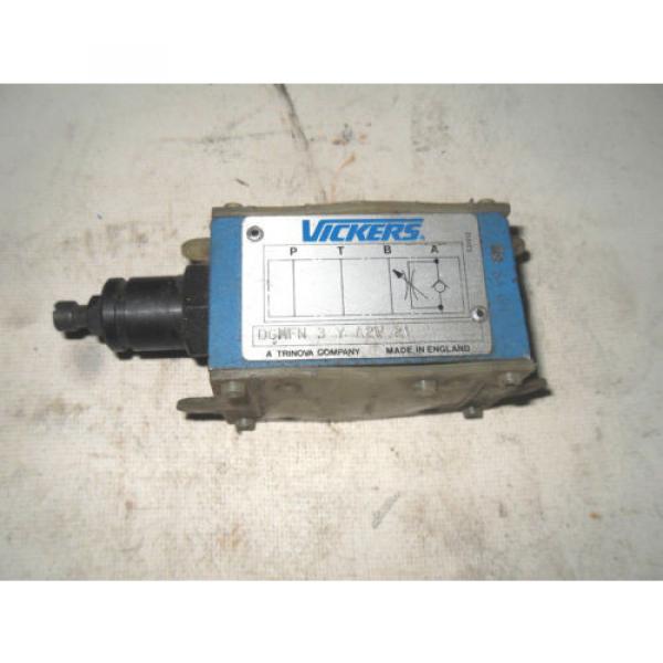 Q2-4 1 VICKERS DGMFN-3-Y-A2W-B2W-21 CONTROL VALVE #1 image