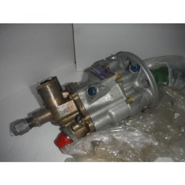 Sperry Vickers hydraulic pump PV3-160-4 MODEL PART # 371380 read ad B 4 bidding #8 image