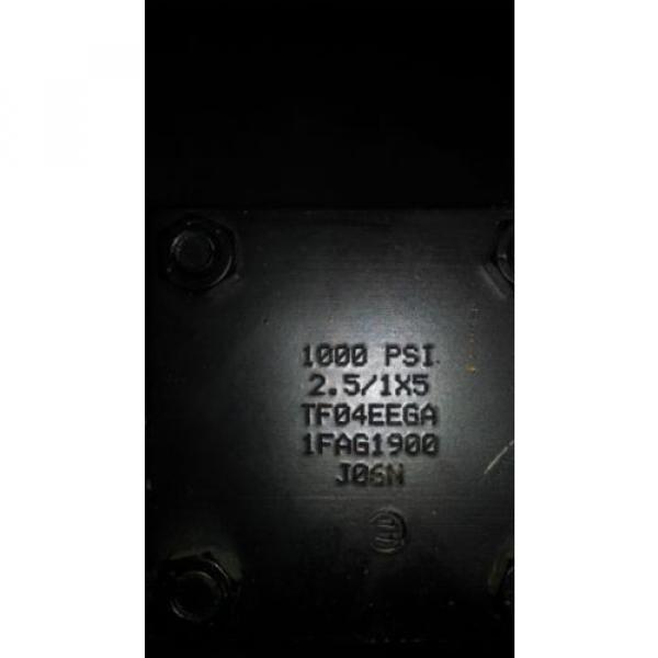 Vickers Hydraulic Cylinder 1000PSI 25/1x5 TF04EEGA1FAG1900J06N #2 image