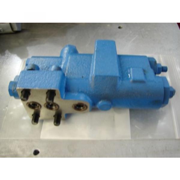Eaton Vickers 02-160591, Pressure Compensator for Hydraulic Pumps #2 image