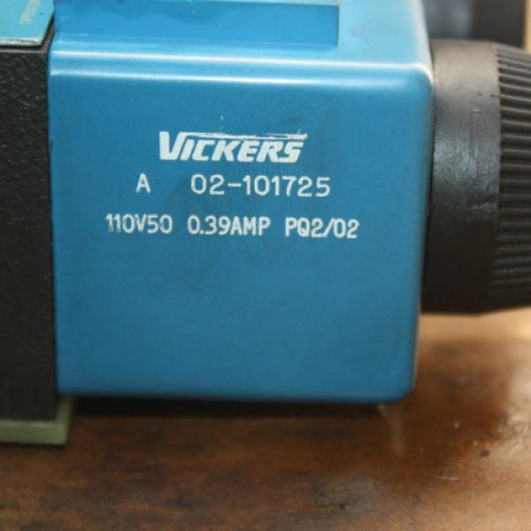 VICKERS HYDRAULIC DG4V-3S-8C-VM-U-A5-60 A02-101725 Solenoid Operated Directional #4 image