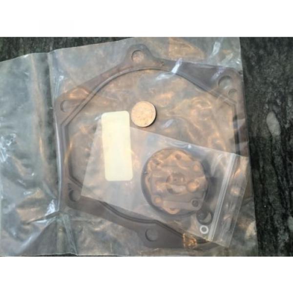 Devlieg machine vickers pump seal replacement kit # 919683 origin old stock PVB45A #3 image