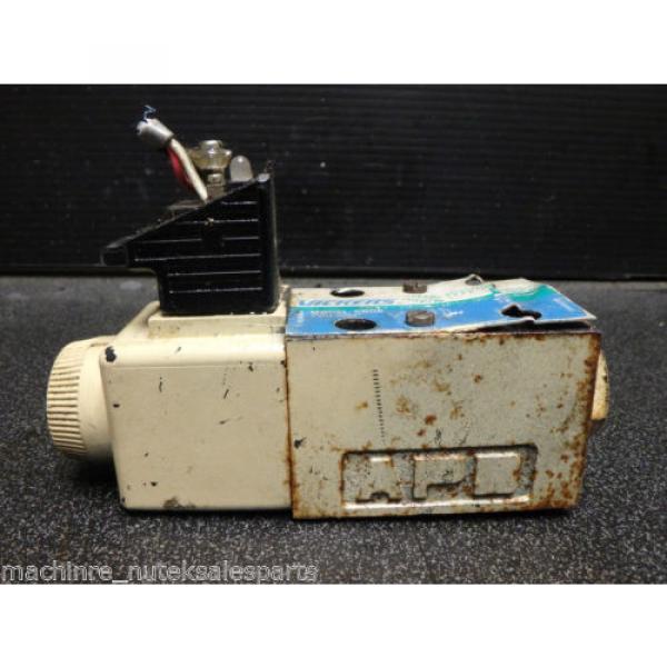 VICKERS Solenoid Controlled Valve DG4V-3S-2A-M-U-B5-60_DG4V3S2AMUB560 - USED #3 image