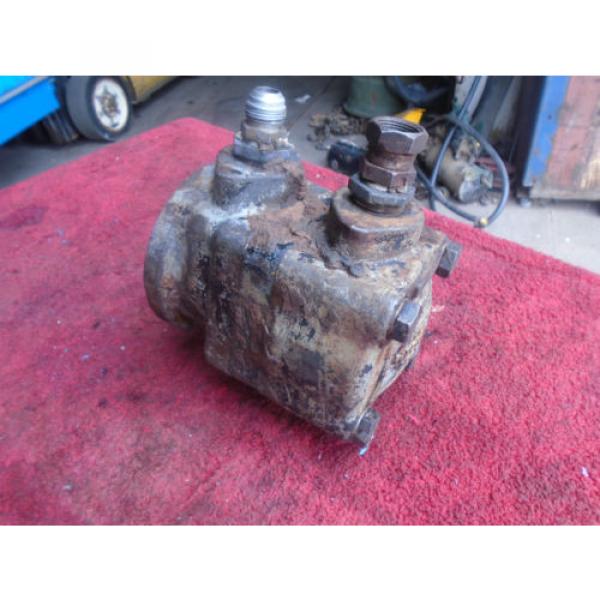 Vickers M2 Hydraulic Motor - #M2 330 75 5C 13 #3 image