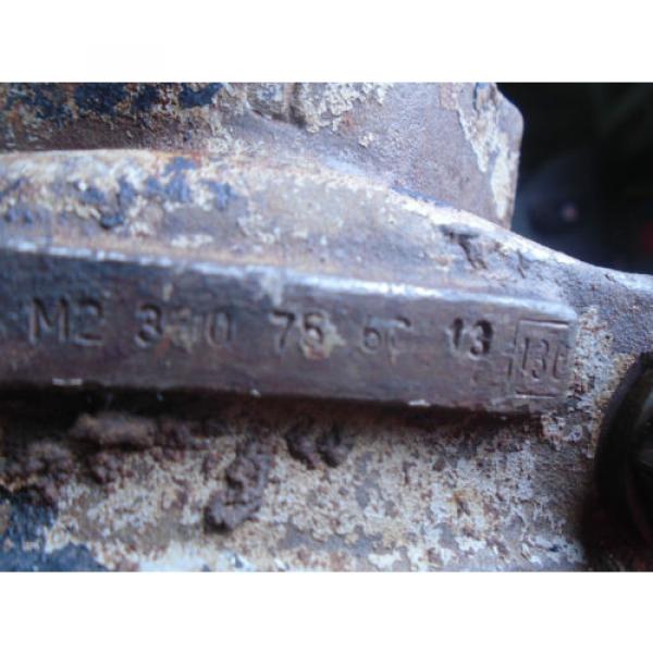 Vickers M2 Hydraulic Motor - #M2 330 75 5C 13 #7 image