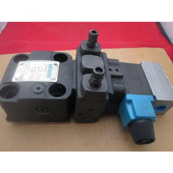 Vickers CG 06 BC DG0 A MMW B 30  DG4V-3-0A-M-W-B-40 Hydraulic Valve #1 image