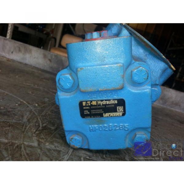 Hydraulic Pump Eaton Vickers 2520VQ21C11 Remanufactured #2 image