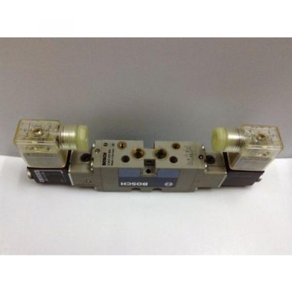 BOSCH 0820 022 502 Double Solenoid Pneumatic Valve 5 port-2 posn 1/8 in 24 V DC #2 image