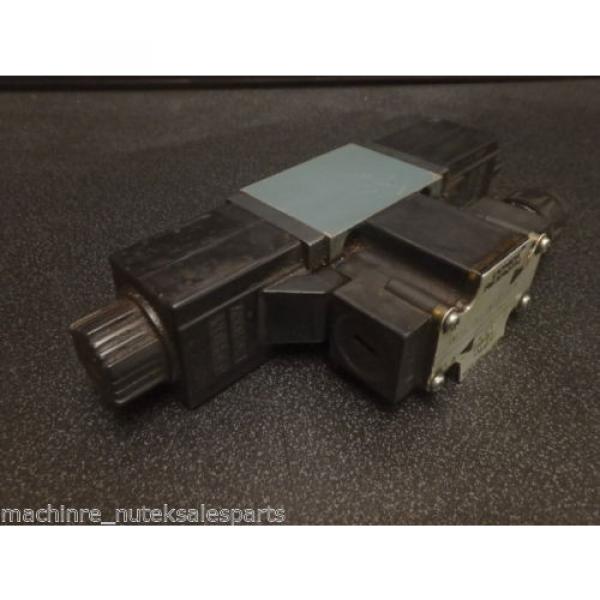 Uchida Rexroth Directional Control Valve 4WE6E-A0/AW100-00NPL #2 image