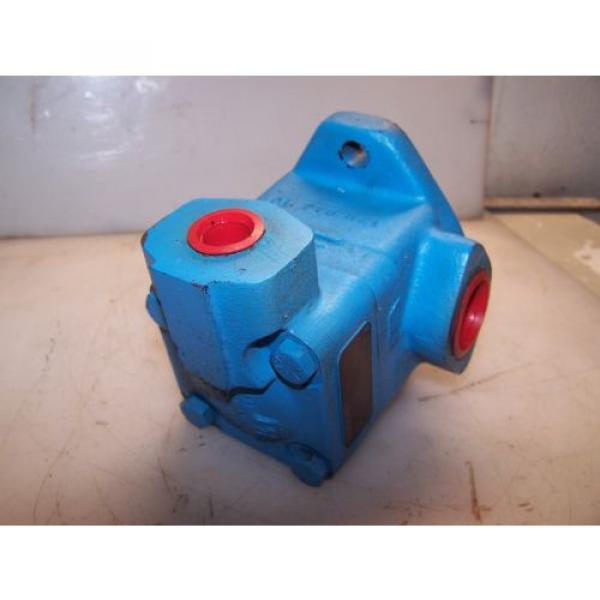 Origin VICKERS VANE HYDRAULIC PUMP V101P1P1A20  2500 PSI MAX 1#034; INLET 1/2#034; OUTLET #2 image