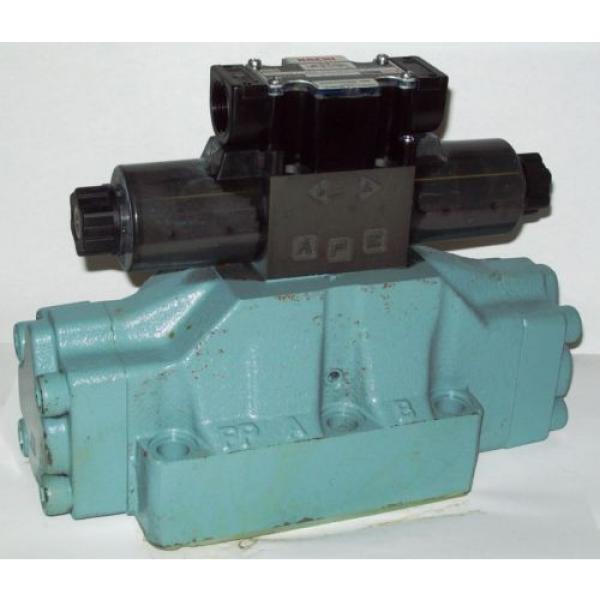 D08 4 Way Open Hydraulic Solenoid Valve i/w Vickers DG5S-8-S-0C-E-T-WL 12 VDC #1 image