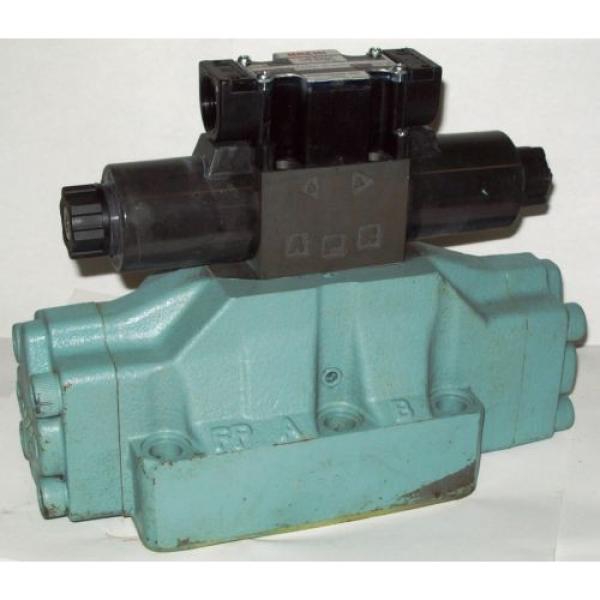 D08 4 Way 4/2 Hydraulic Solenoid Valve i/w Vickers DG5S-8-S-2N-WL-H 24 VDC #1 image