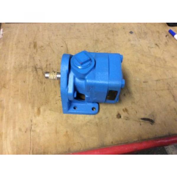 Eaton/Vickers hydraulic valve pump, #V20 2P13P 1A11, 30 day warranty #1 image
